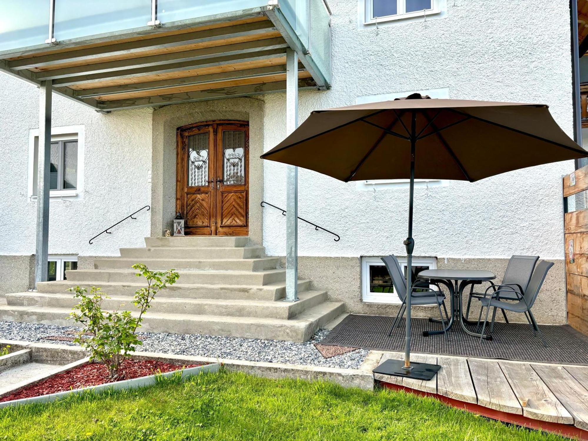 Gaesthaus "Seeblick" Seekirchen am Wallersee Habitación foto
