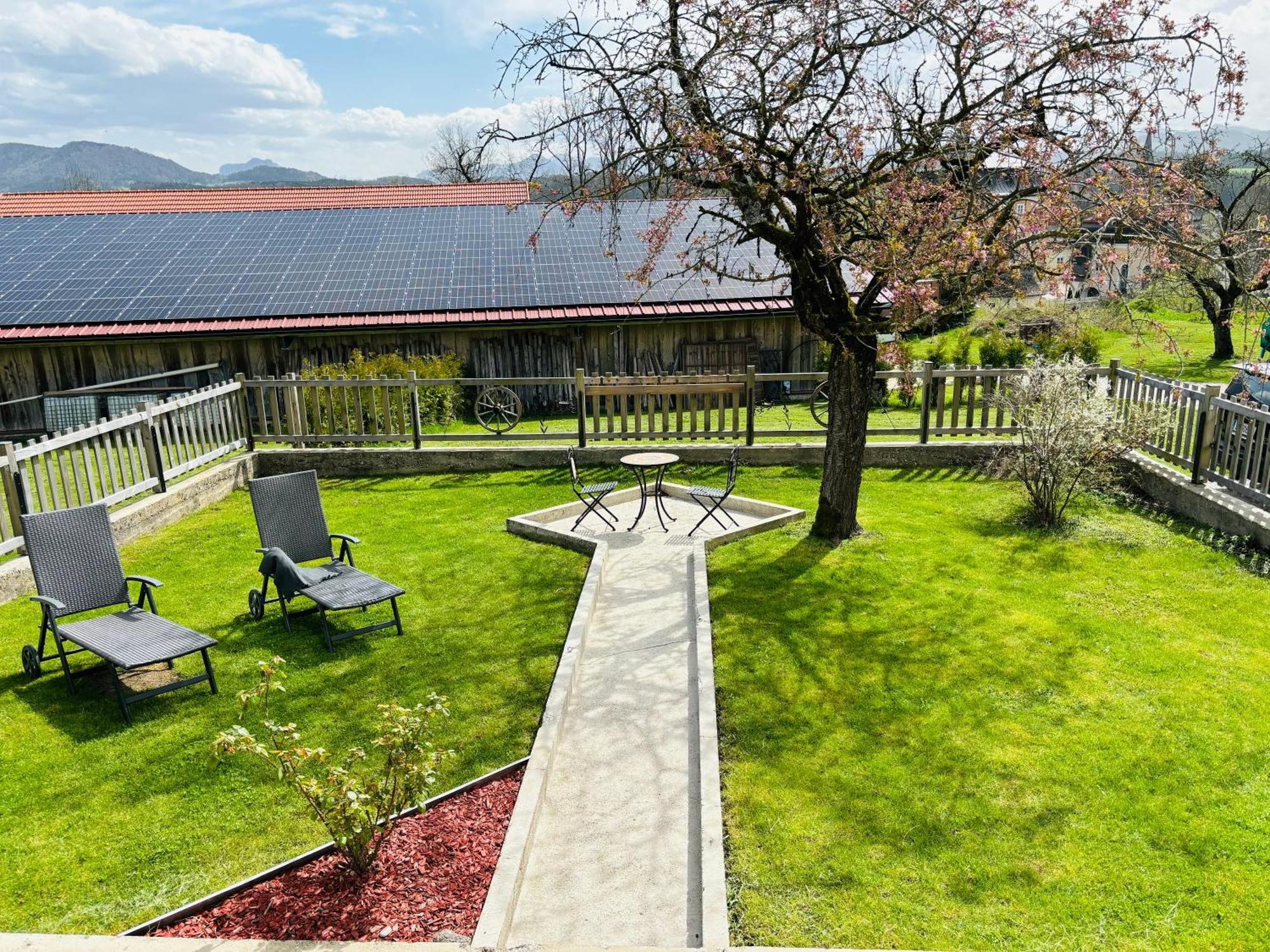 Gaesthaus "Seeblick" Seekirchen am Wallersee Habitación foto